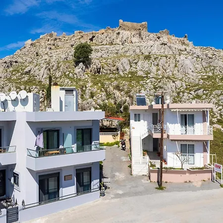 Mamas Poiessa Apartament Haraki